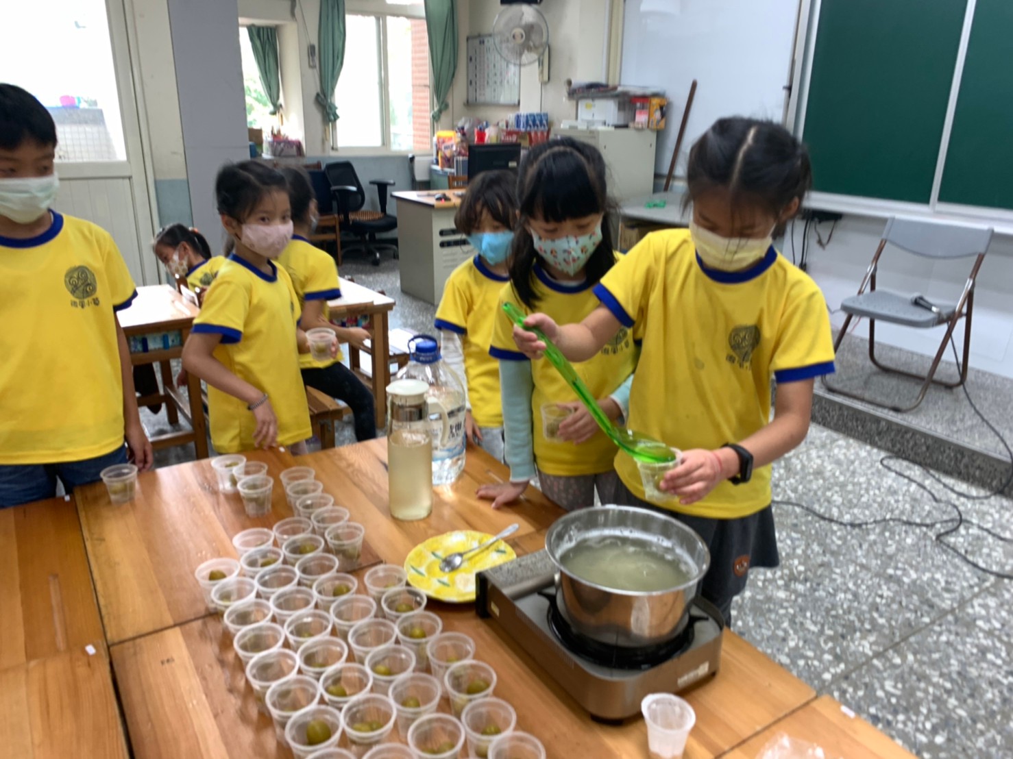 製作脆梅果凍